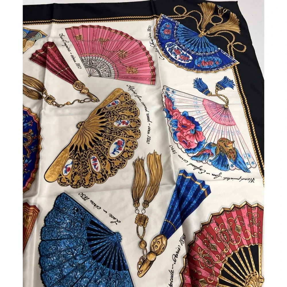 Vintage Hand Fans of the World 34